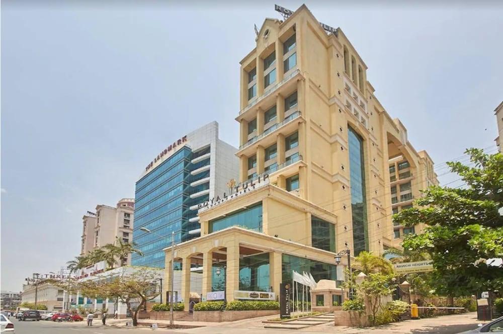 Hotel Royal Tulip Navi Mumbai Extérieur photo