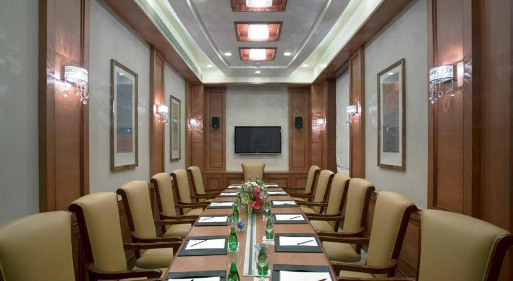 Hotel Royal Tulip Navi Mumbai Extérieur photo