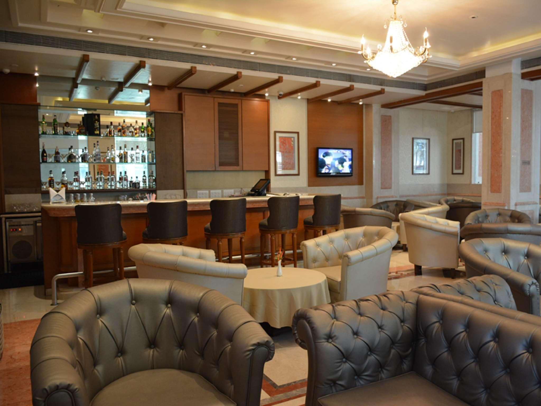 Hotel Royal Tulip Navi Mumbai Extérieur photo
