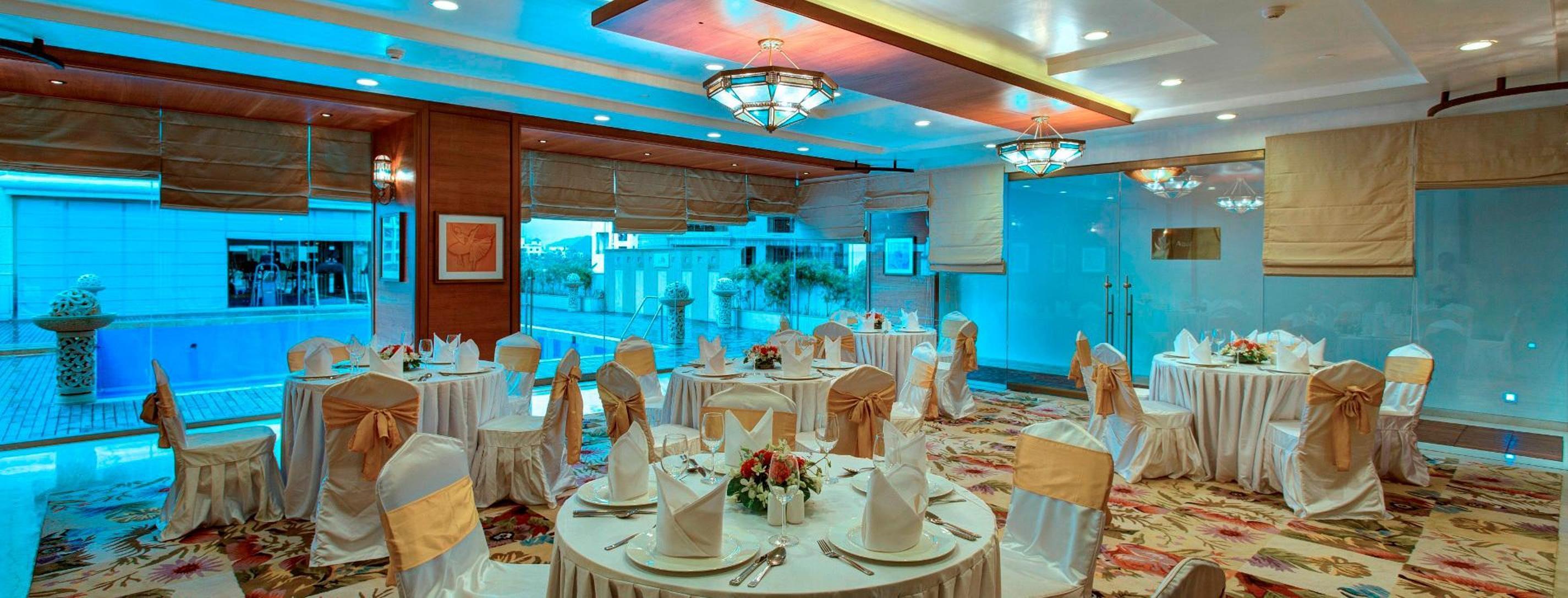 Hotel Royal Tulip Navi Mumbai Extérieur photo
