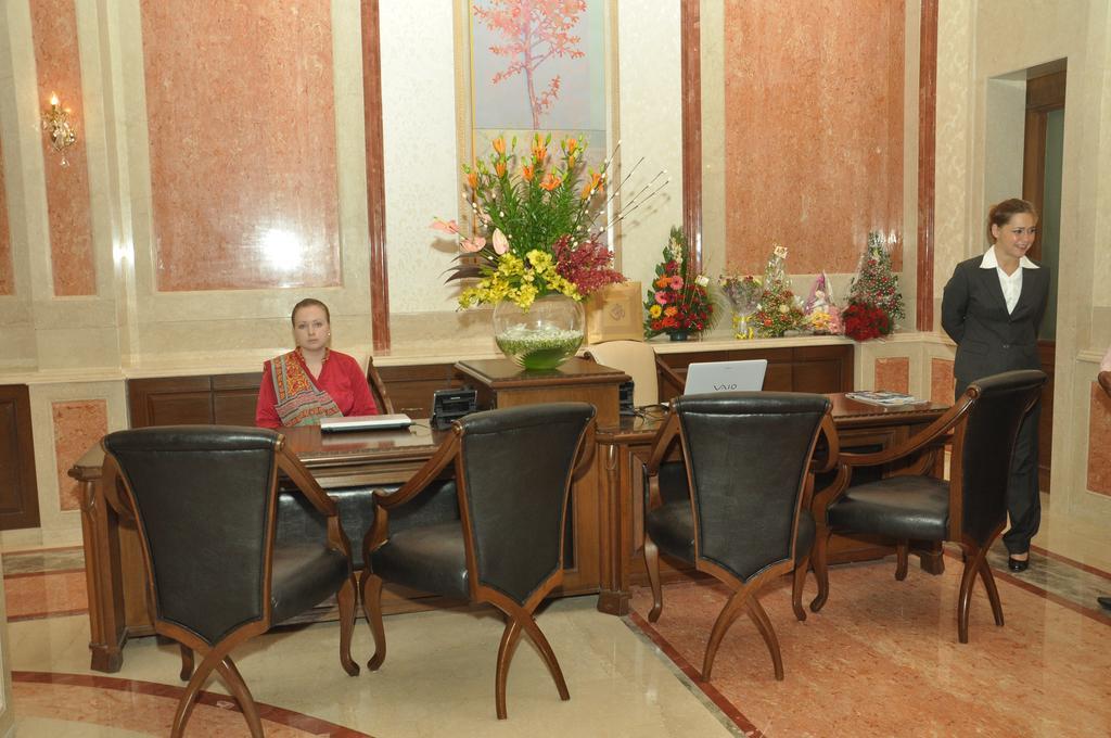Hotel Royal Tulip Navi Mumbai Extérieur photo