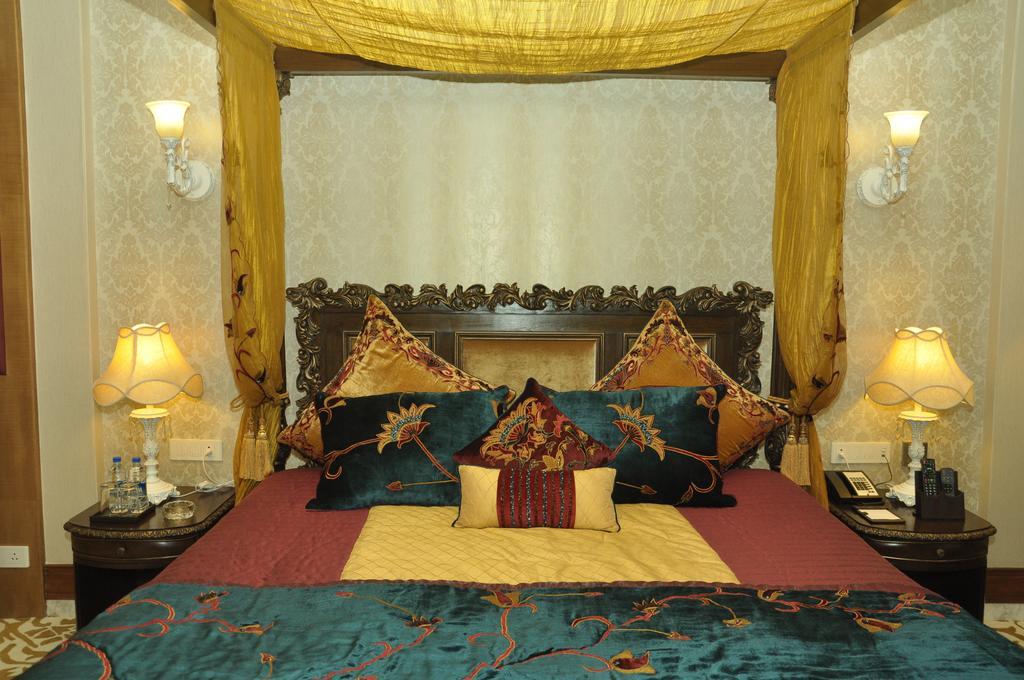 Hotel Royal Tulip Navi Mumbai Extérieur photo