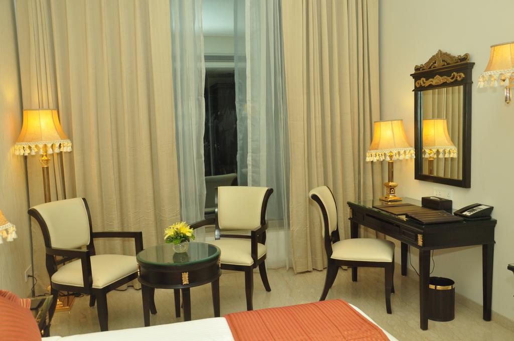 Hotel Royal Tulip Navi Mumbai Extérieur photo