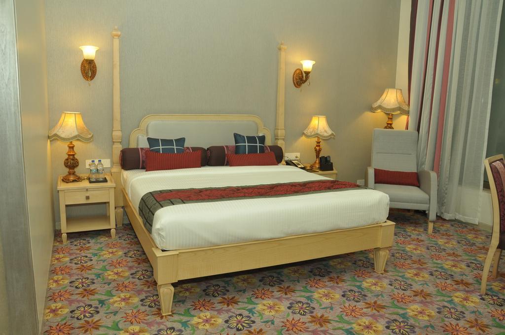 Hotel Royal Tulip Navi Mumbai Extérieur photo