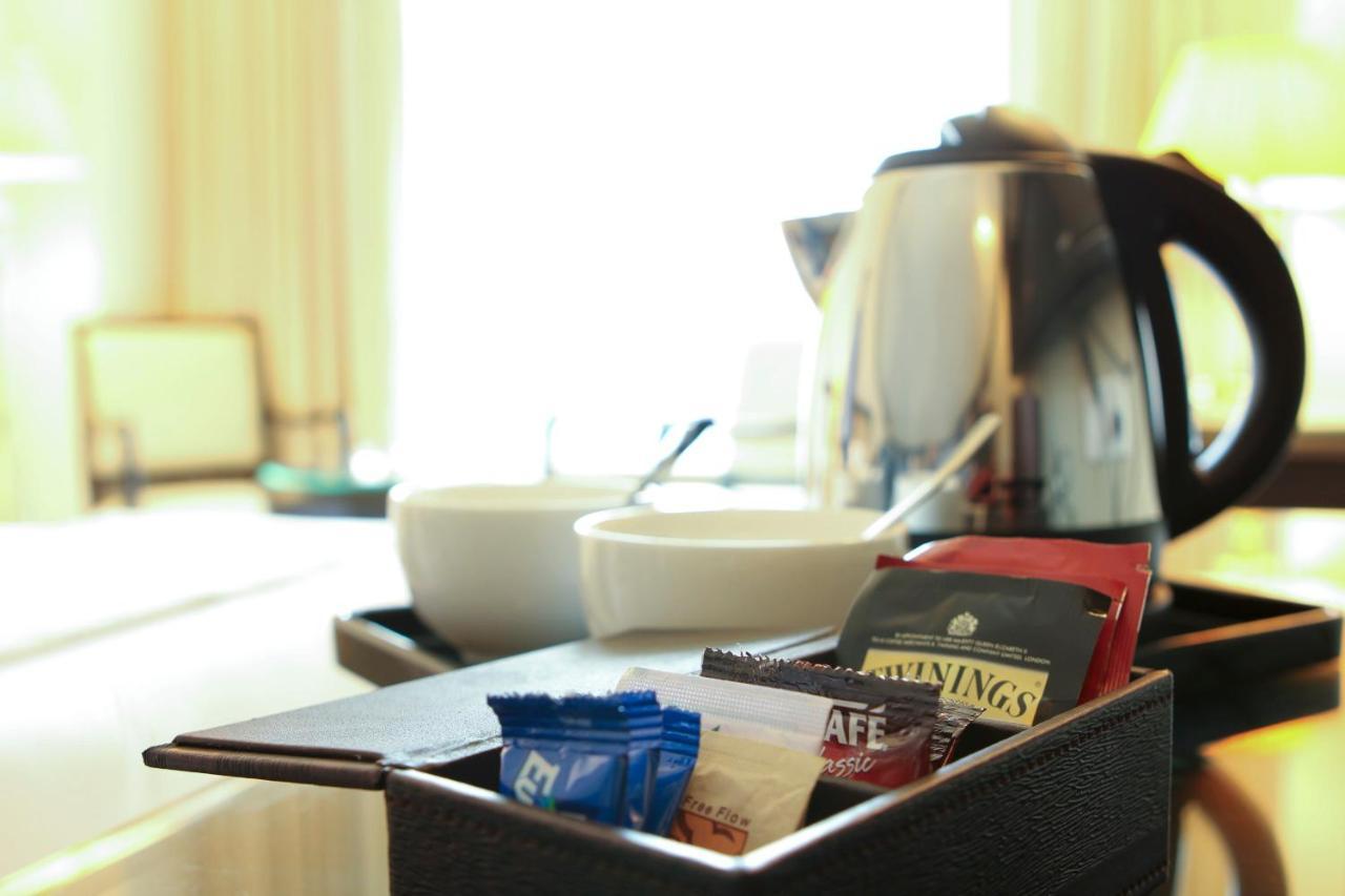 Hotel Royal Tulip Navi Mumbai Extérieur photo